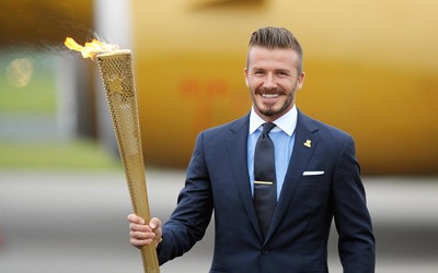 U游体育热评-利物浦新援即插即用渣叔妙手