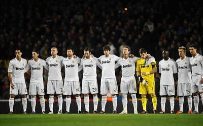 U游体育快讯-希克绝平后狂奔半场庆祝